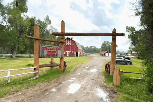 Circle Bar Ranch_a Montana dude ranch_entrance Circle Bar Ranch_a Montana dude ranch_entrance gate