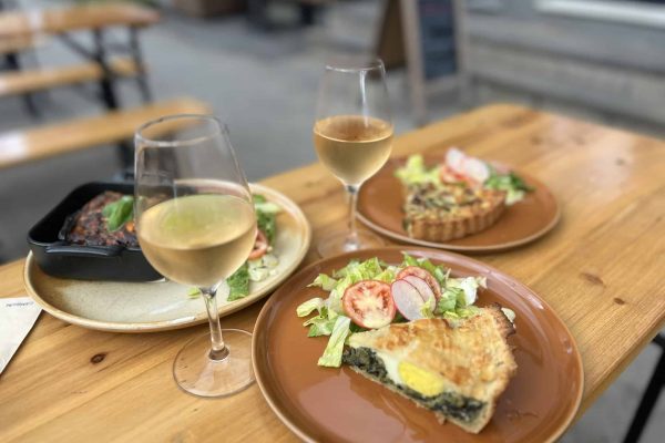 Travel Guide to Montreal