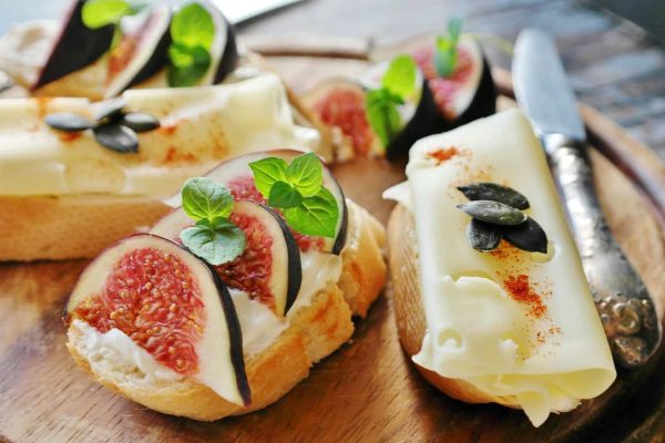 Tips to stay healthy while traveling – healthy foods Tips to stay healthy while traveling - healthy foods