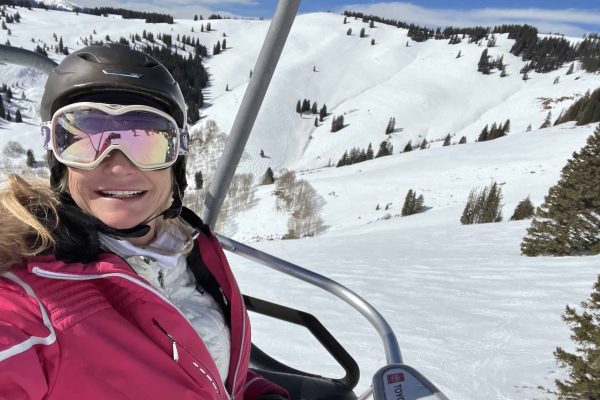 Vail, Colorado Ski Lift, Best Women's Ski Jackets, Best Women's Ski Clothes, The Abundant Traveler