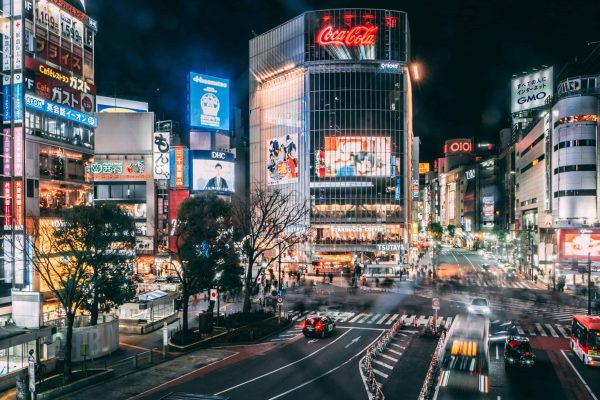 travel guide to tokyo japan_shibuya crossing